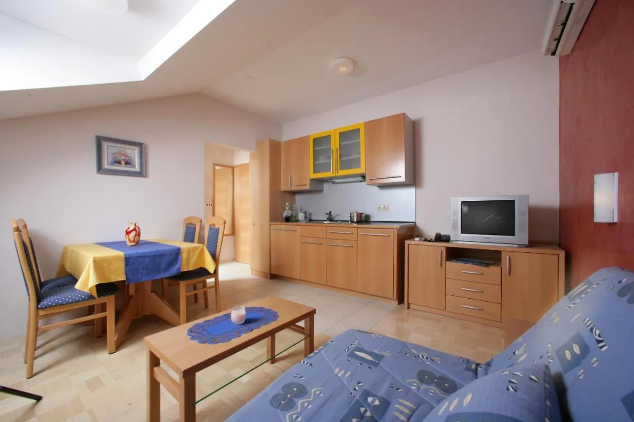 Apartments Villa Adriatica Biograd Na Moru