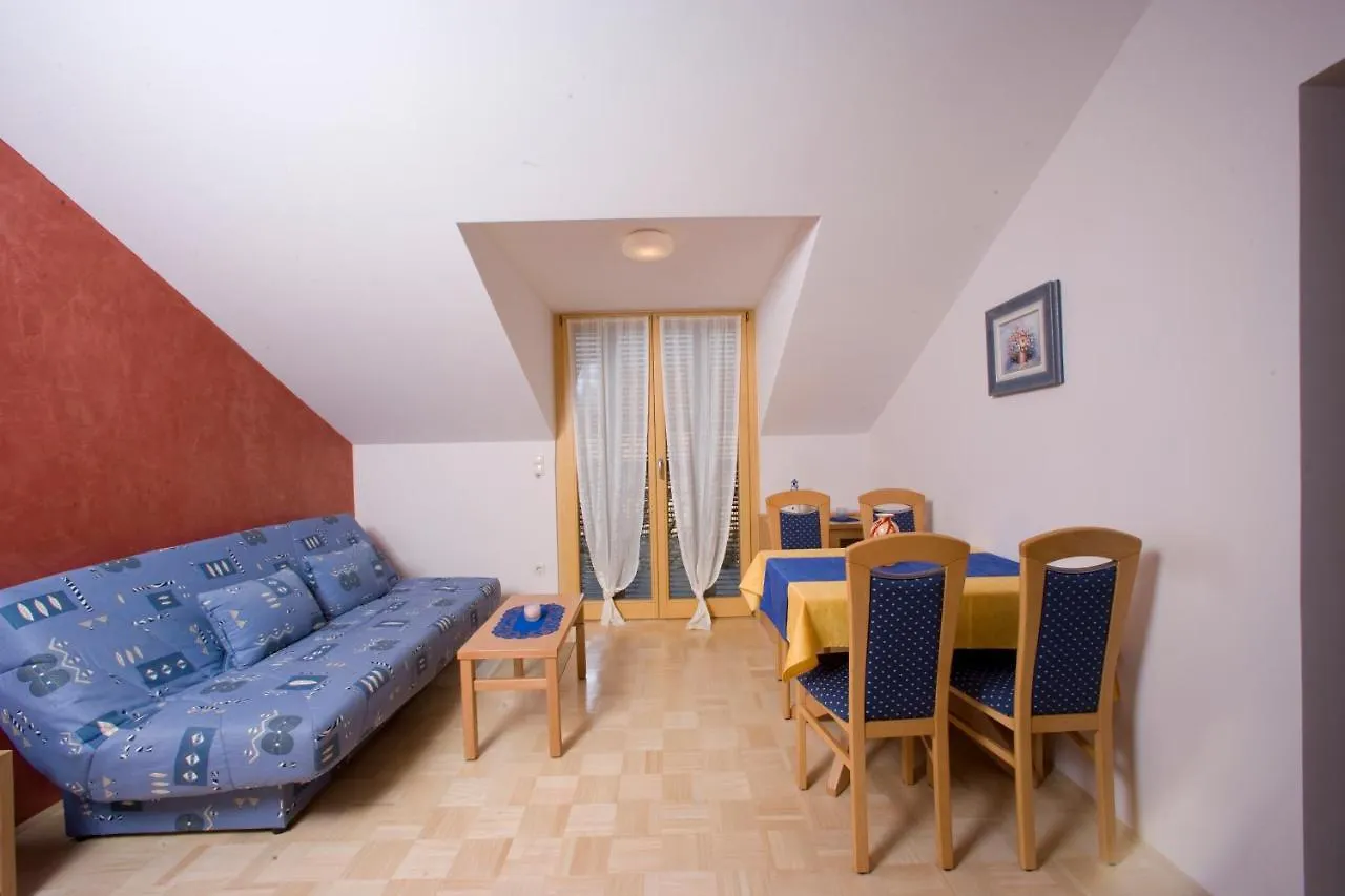 Apartments Villa Adriatica Biograd Na Moru