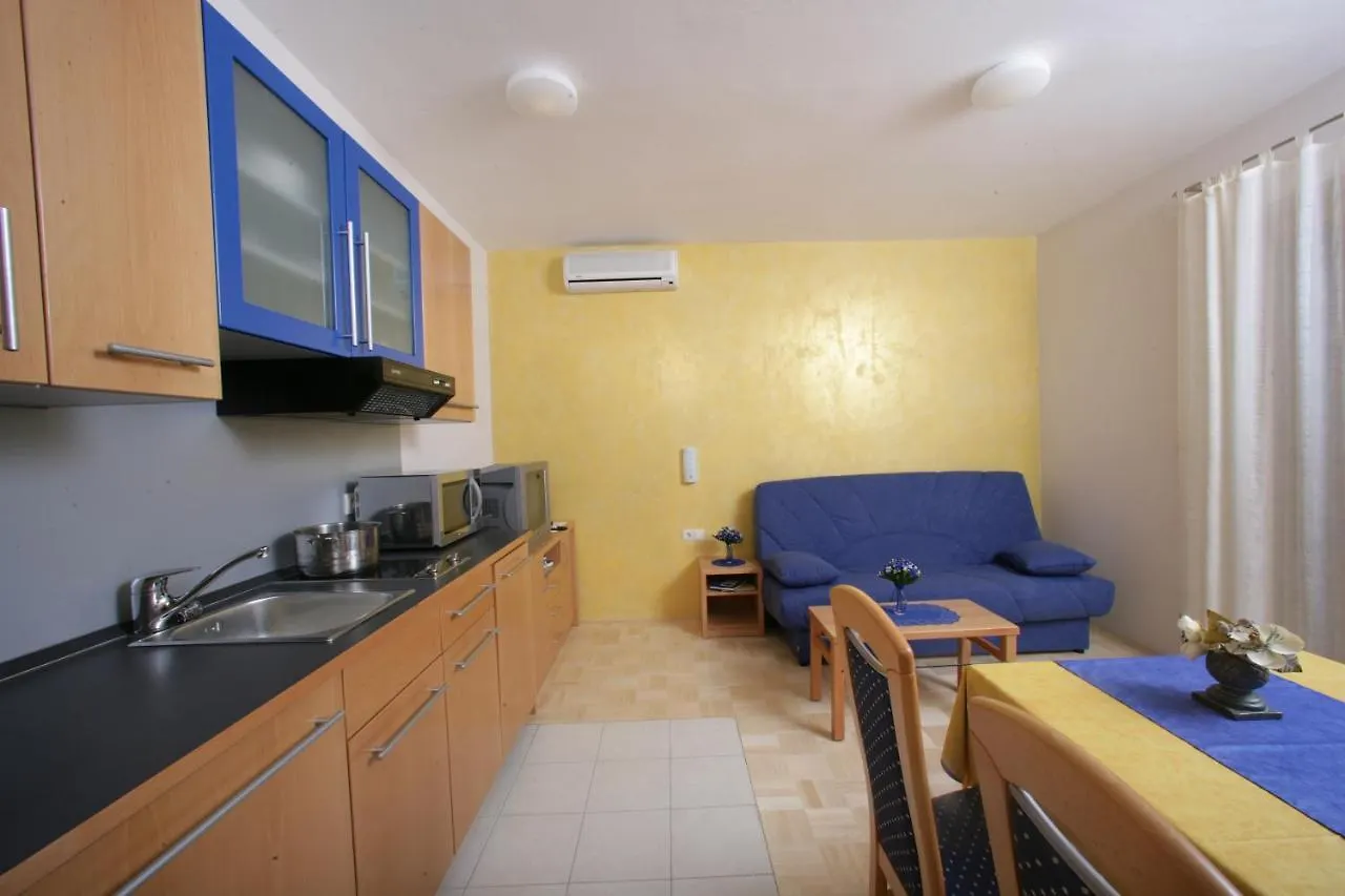 Apartments Villa Adriatica Biograd Na Moru Croatia